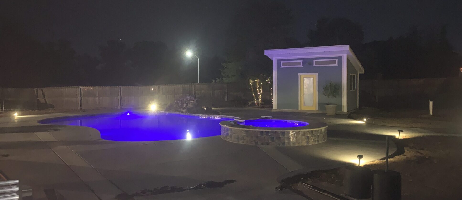 Blue Pool and Spa (1) Blue Pool and Spa (1)